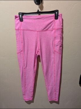 NWOT Victoria's Secret Heather Bubblegum Pink Soft Leggings E/Side Pockets 12